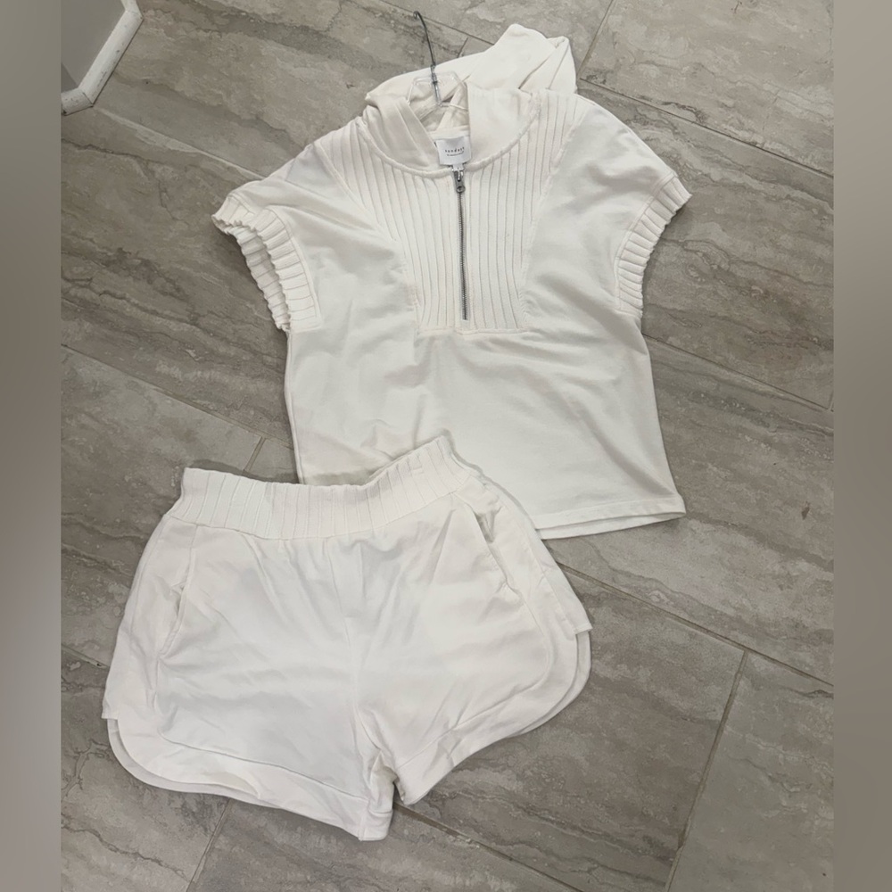sundays Cream Short-Sleeve Hoodie Top